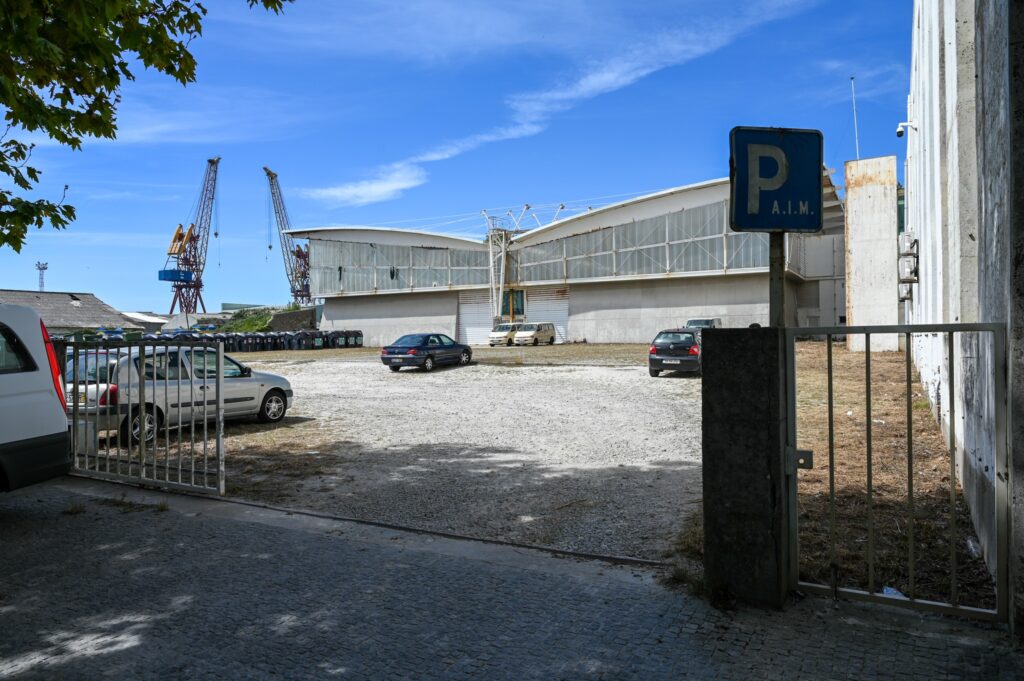 Há muitos lugares de estacionamento durante a Romaria! Saiba onde encontrá-los