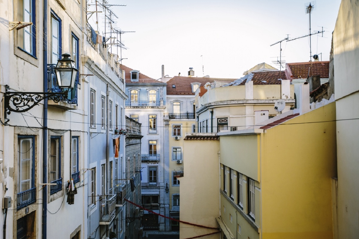 Seis em cada 10 pessoas têm dificuldades em pagar a casa