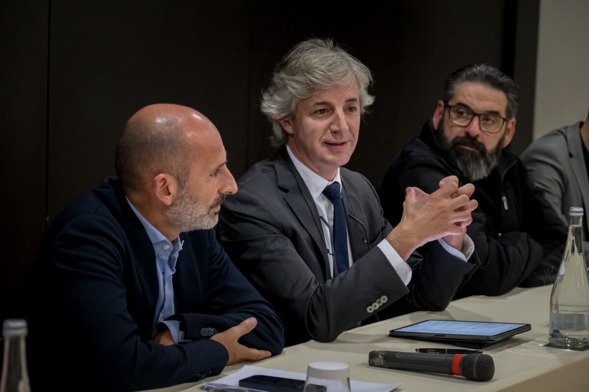 Estudo defende duplicação da área do porto comercial de Viana