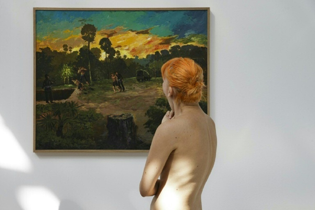 Dia 28! Visitantes vão nus ao Museu para desfrutarem de obras de arte