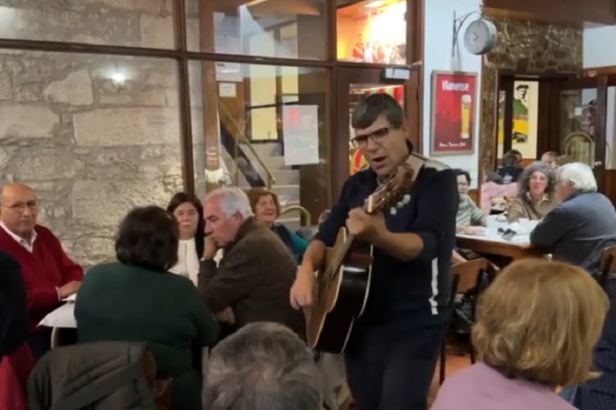 Veiguinha da Viola vai animar o Magusto do Viana Taurino Clube