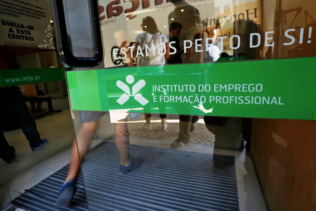 Desempregado há mais de um ano? Há um incentivo para voltar a trabalhar