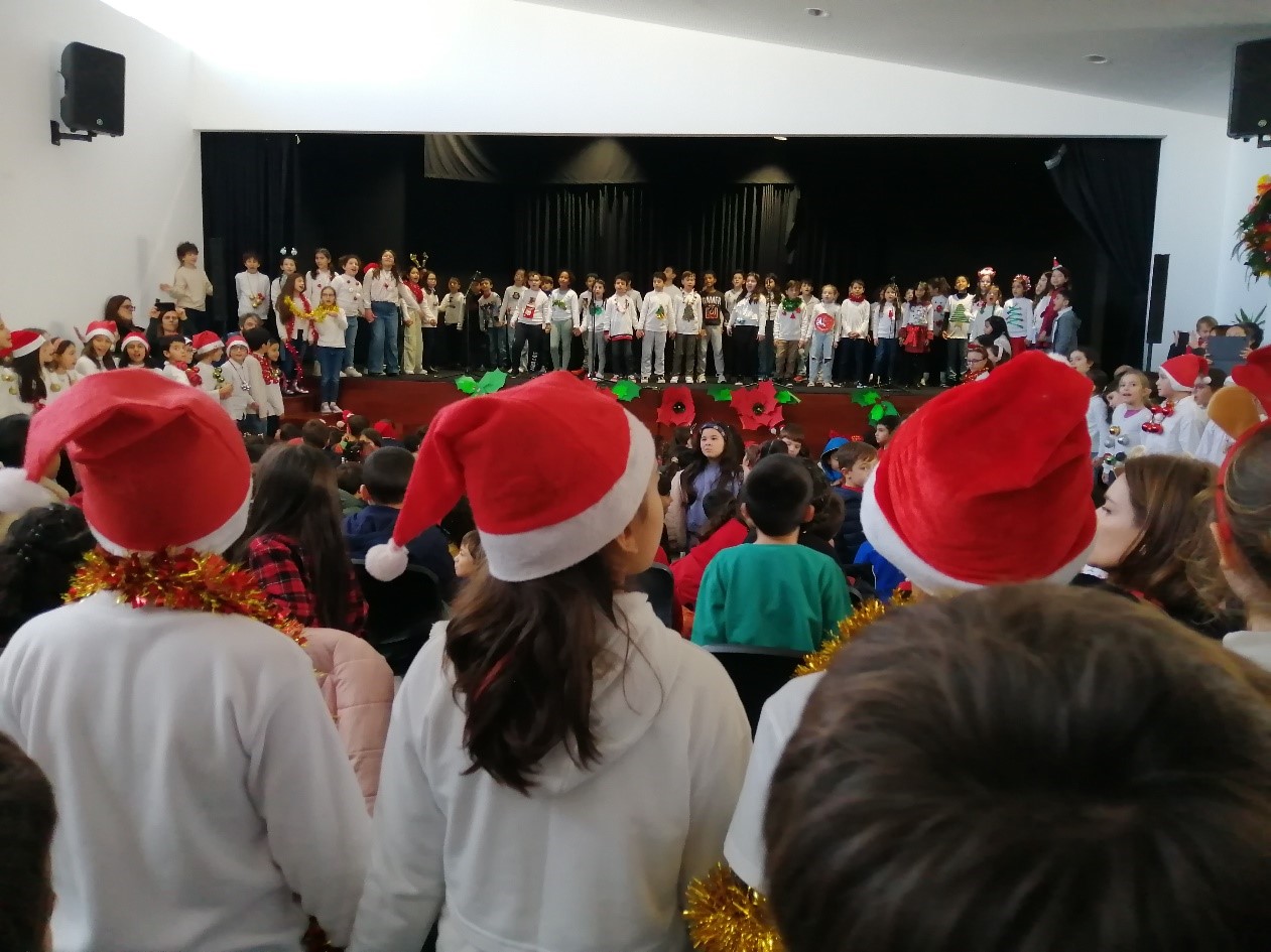 Pai Natal visita escolas de Arcos de Valdevez