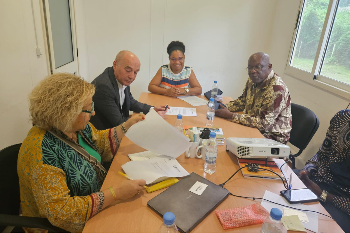 IPVC assina protocolo com Universidade de Santo Tomé e Príncipe
