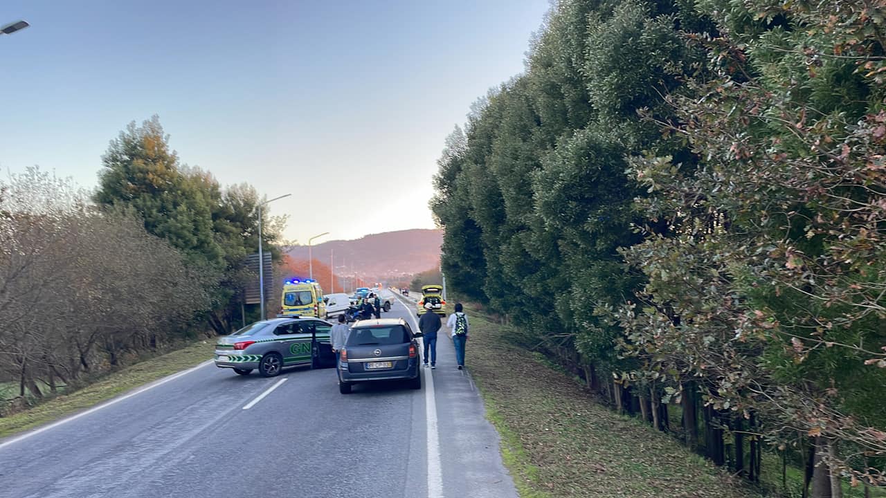 Despiste à entrada da Ponte de Lanheses provoca um ferido