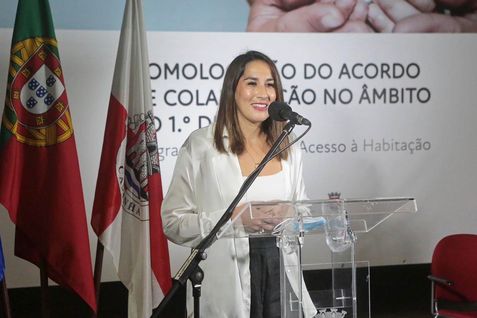 Ministra da Habitação visita Bairro Social de Caminha