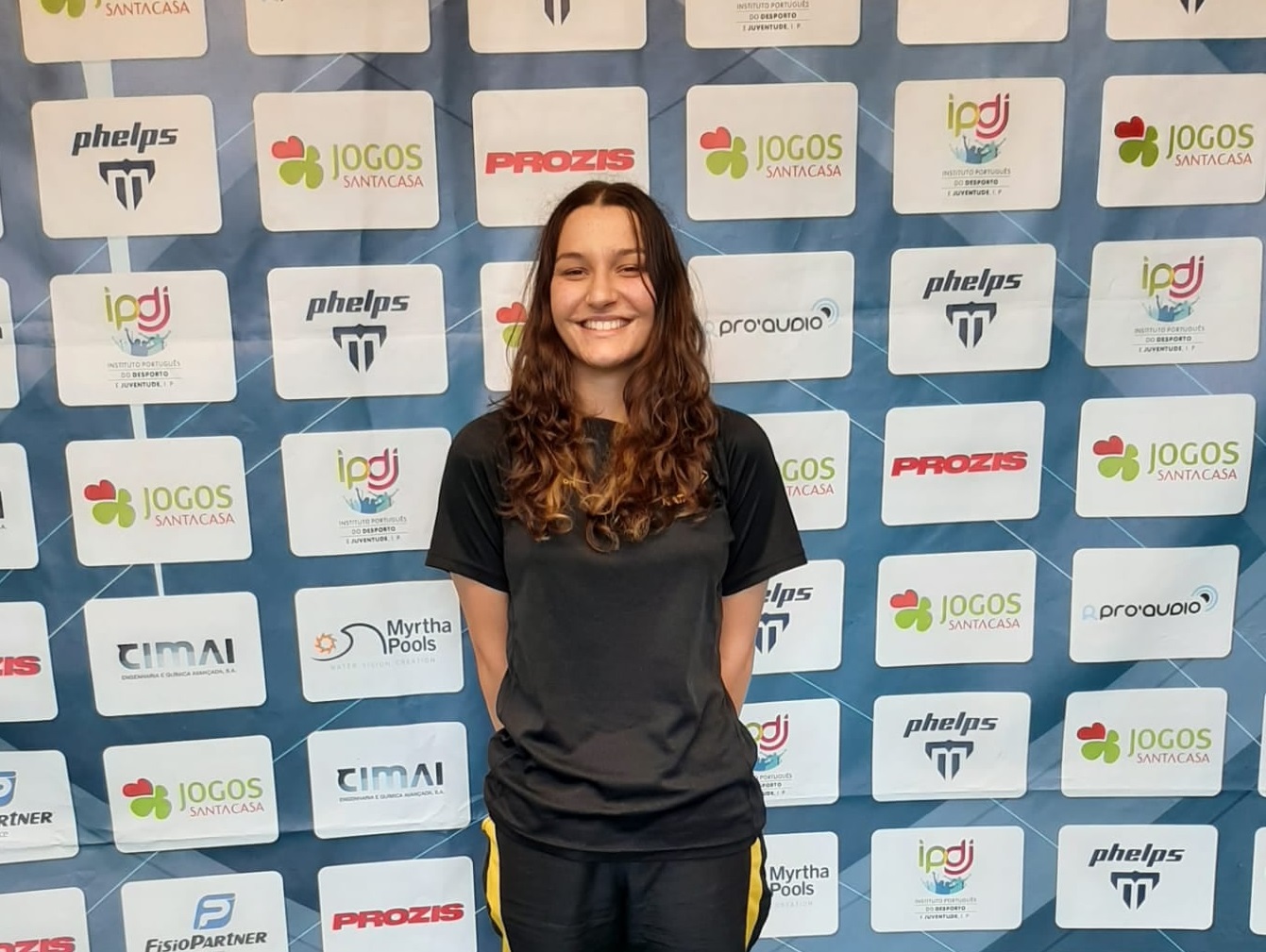 Nadadora da EDV representa Portugal no Flanders Swimming Cup
