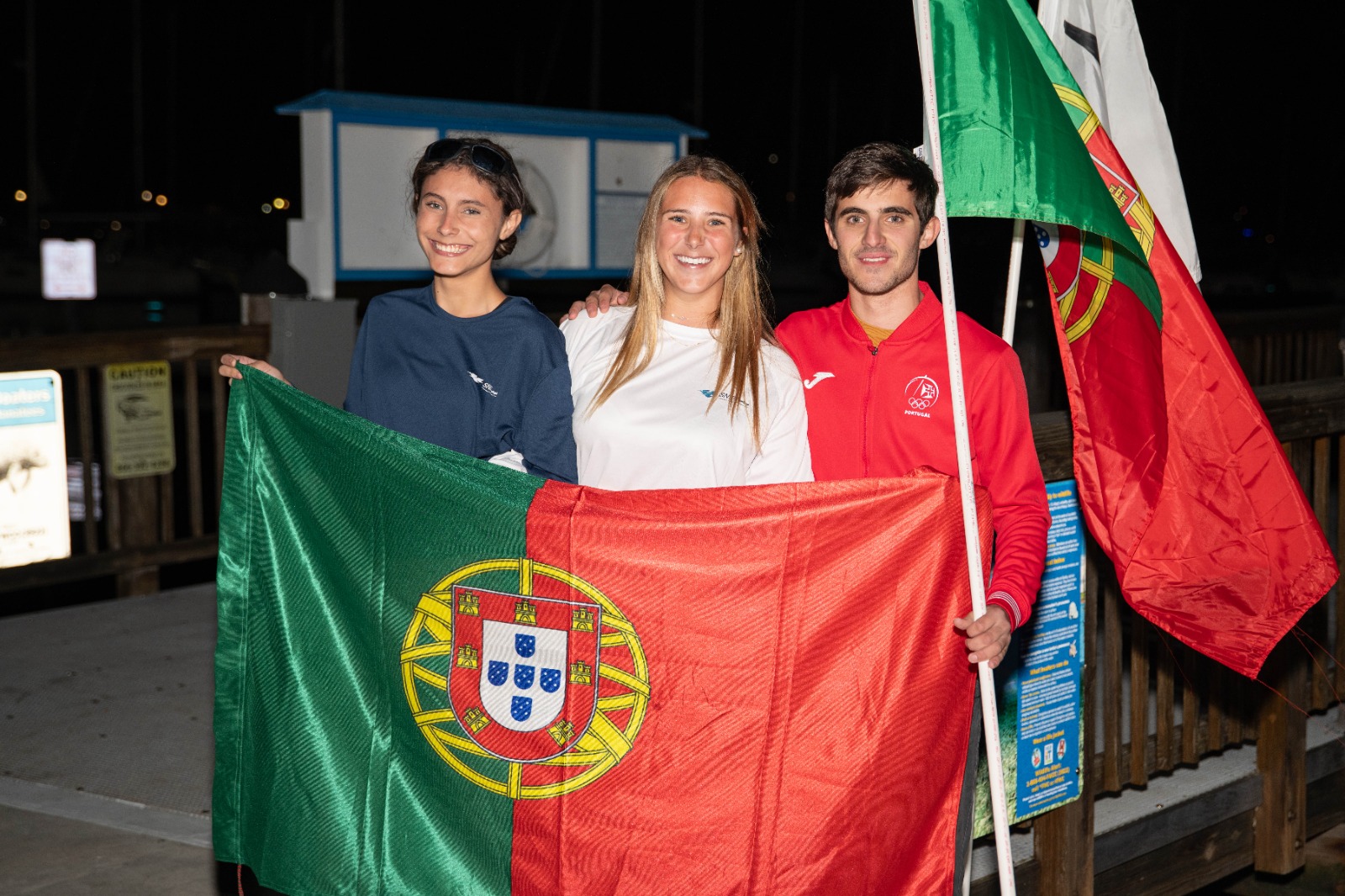 É do Clube de Viana e representa Portugal no Campeonato do Mundo de Vela