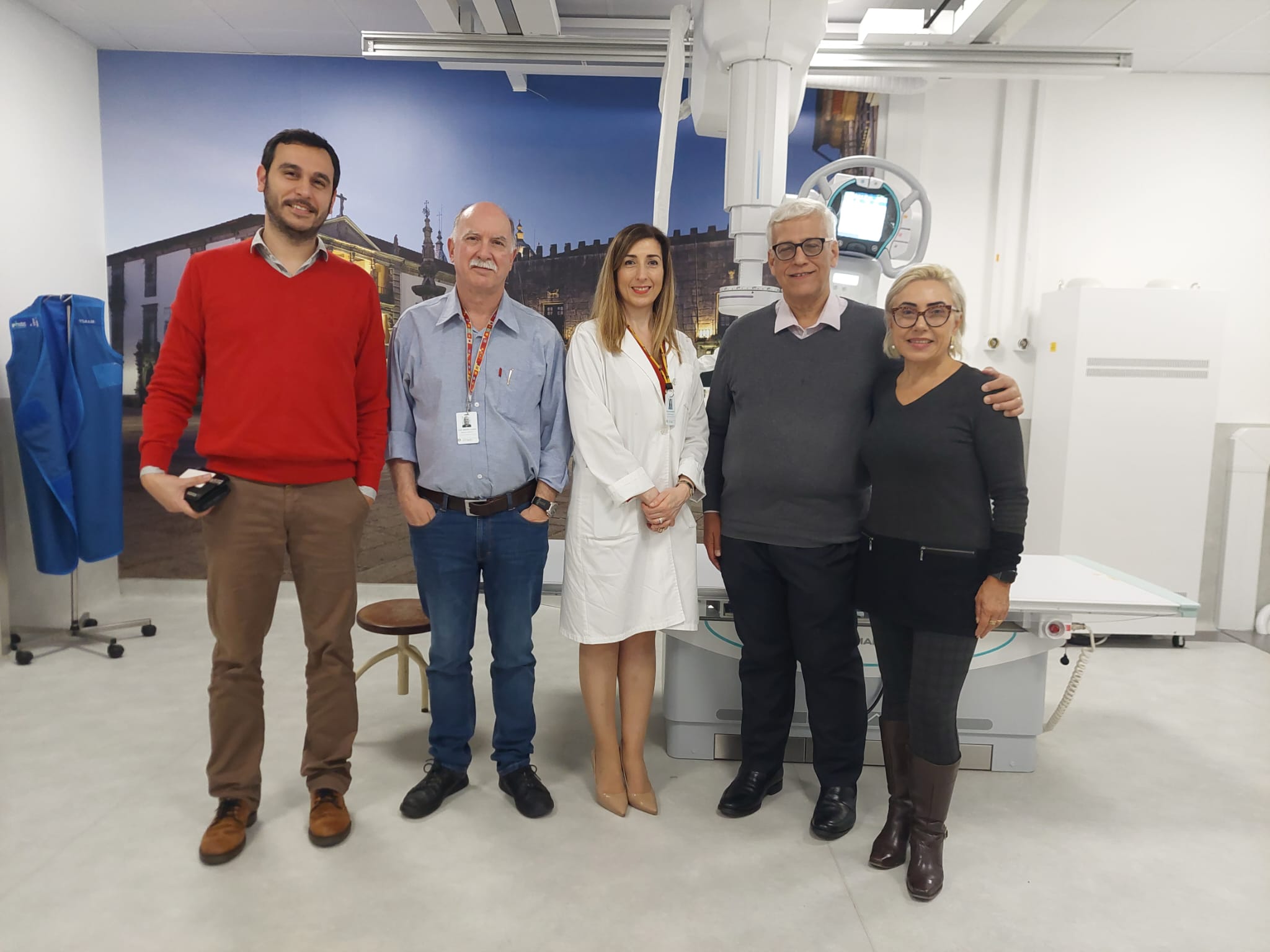 Nome mundialmente conhecido na área da radiologia visitou Hospital de Viana