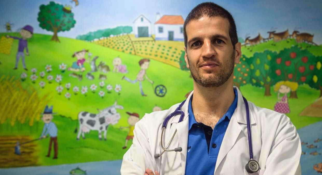 Pediatra Hugo Rodrigues apresenta livro em Viana do Castelo