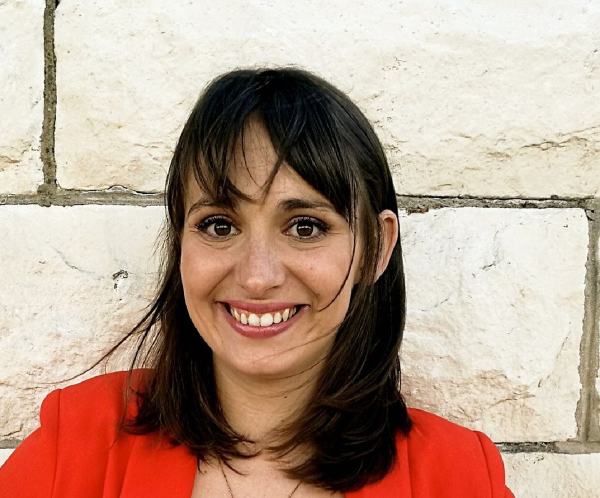 Escritora mostra “como descomplicar o cancro com humor”