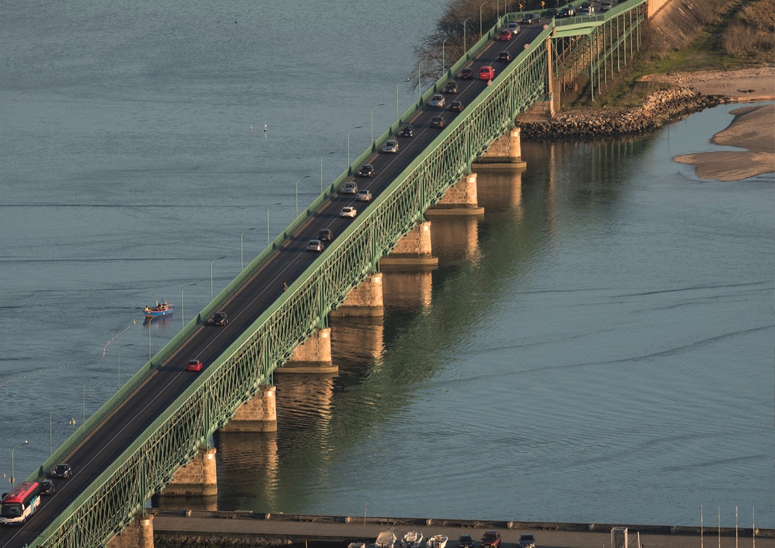 Trabalhos na Ponte Eiffel suspensos até sábado