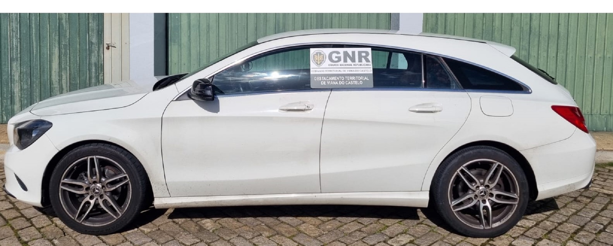GNR de Viana recupera veículo roubado por jovens de 16 e 19 anos
