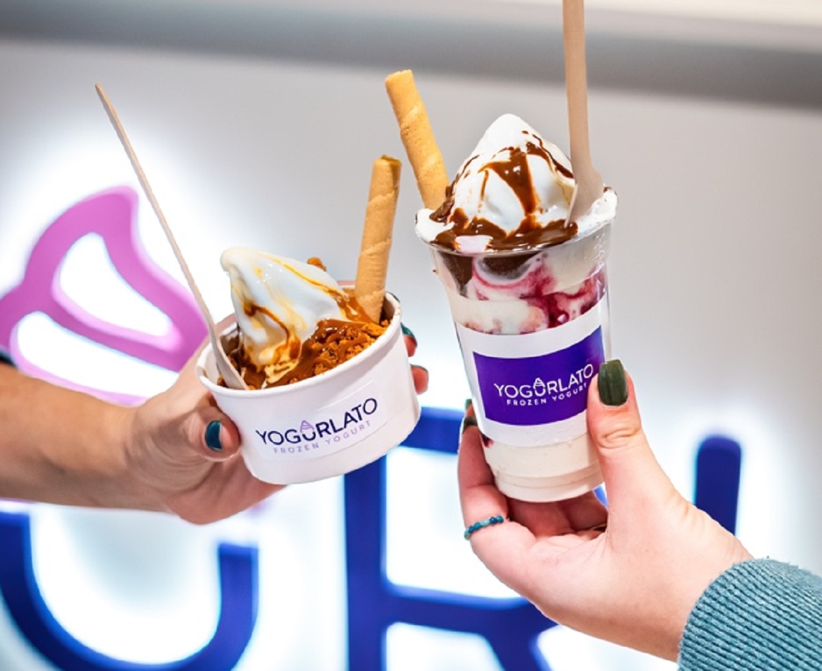 Gelados de iogurte com mais de 20 toppings já chegaram a Viana