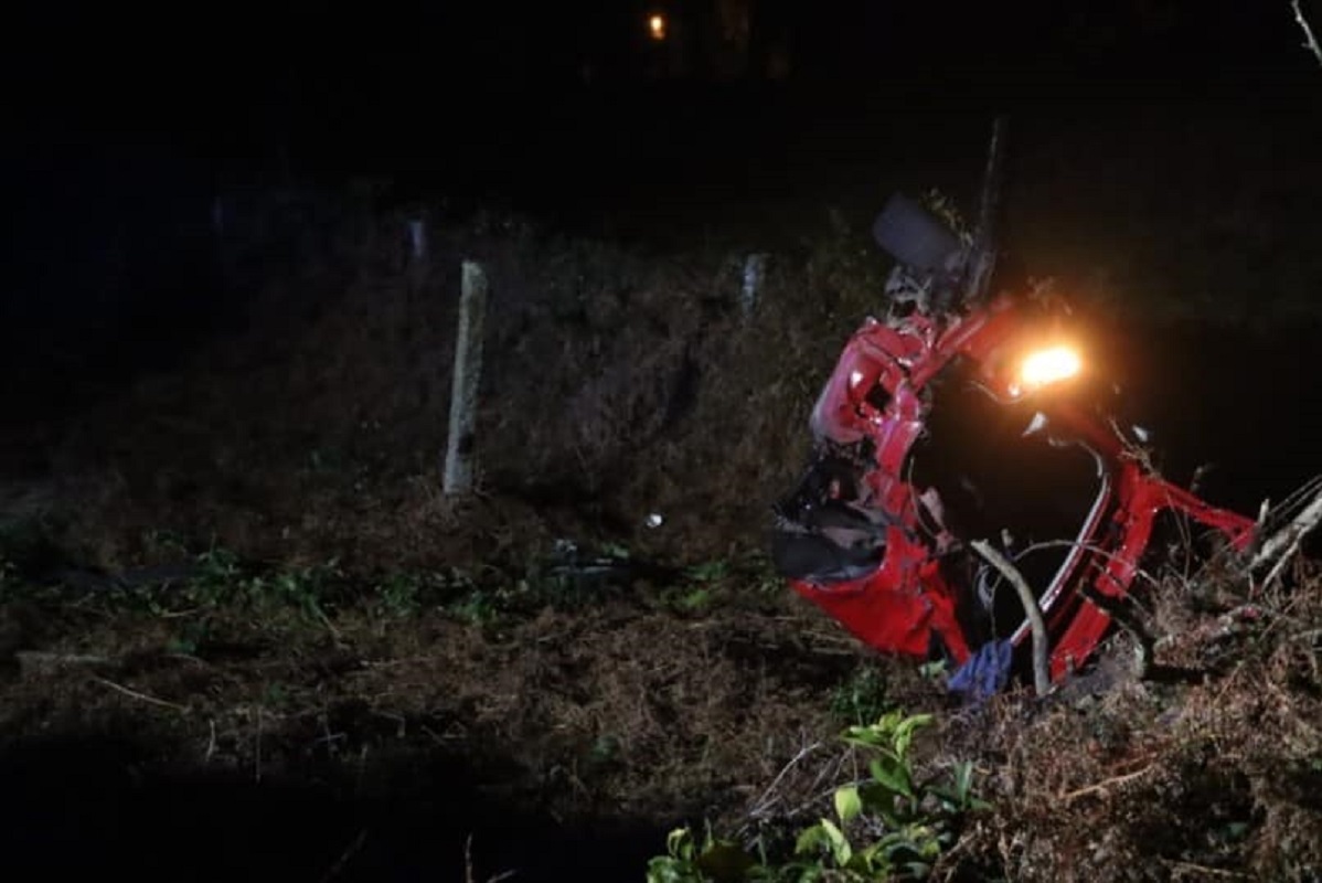 Colisão frontal provoca três feridos em Forjães
