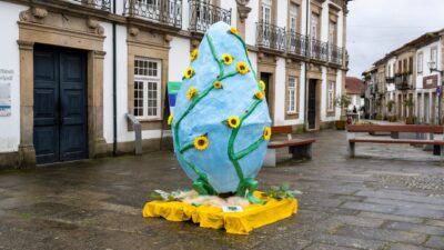 Vila Nova de Cerveira com 15 ovos gigantes pelas ruas
