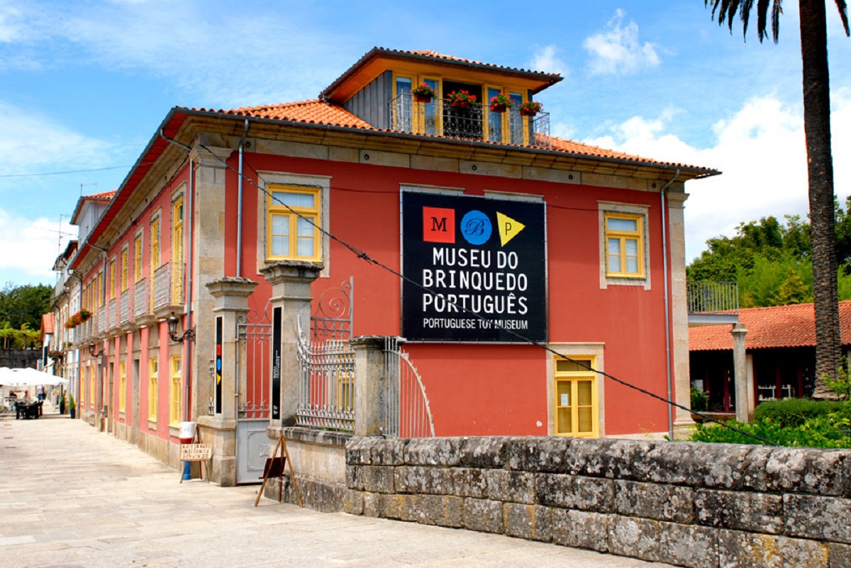 “Brinquedos que Contam Histórias” patente no Museu do Brinquedo Português