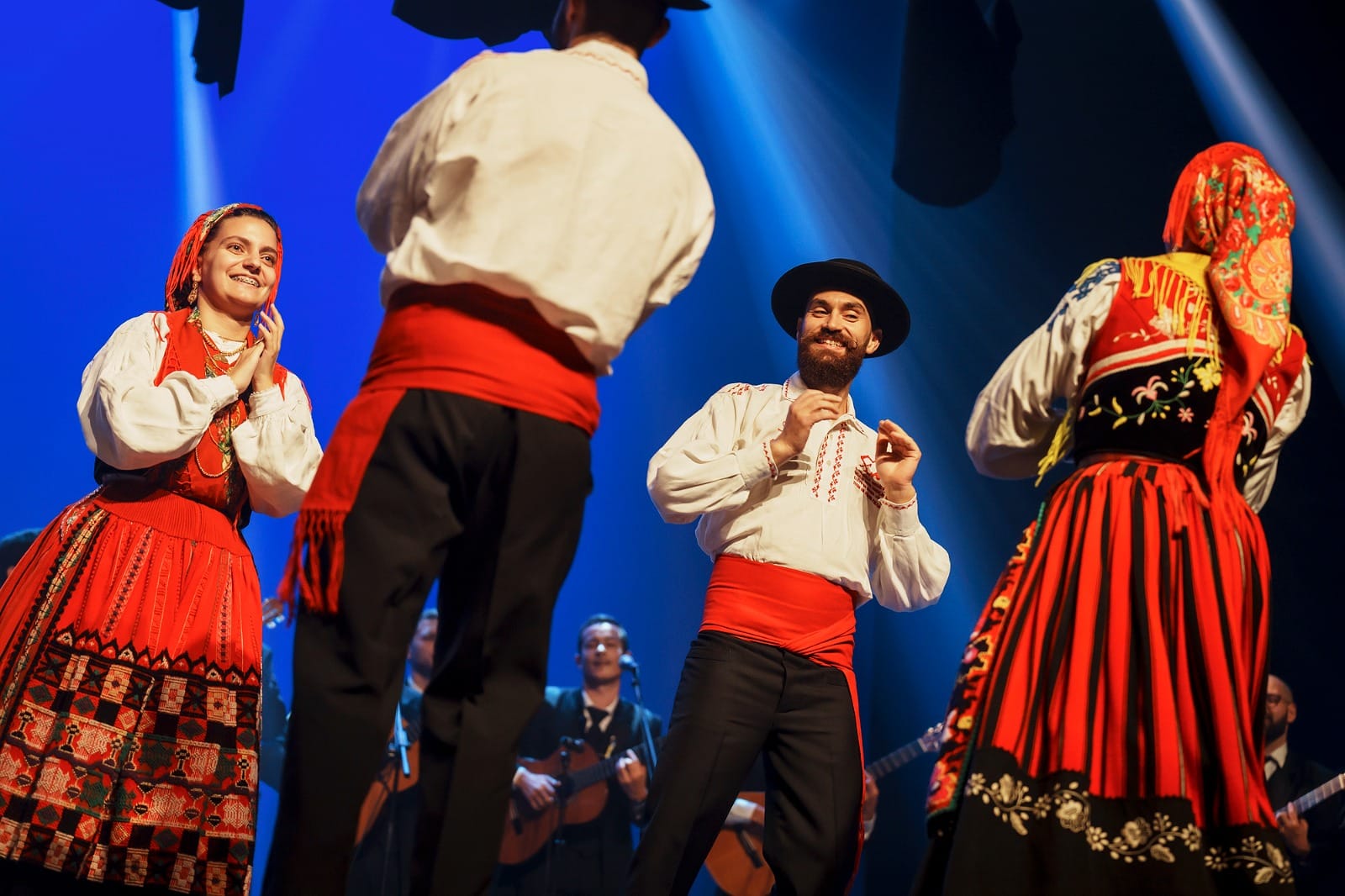 Grupo Folclórico das Lavradeiras da Meadela celebra 90 anos com festival de folclore