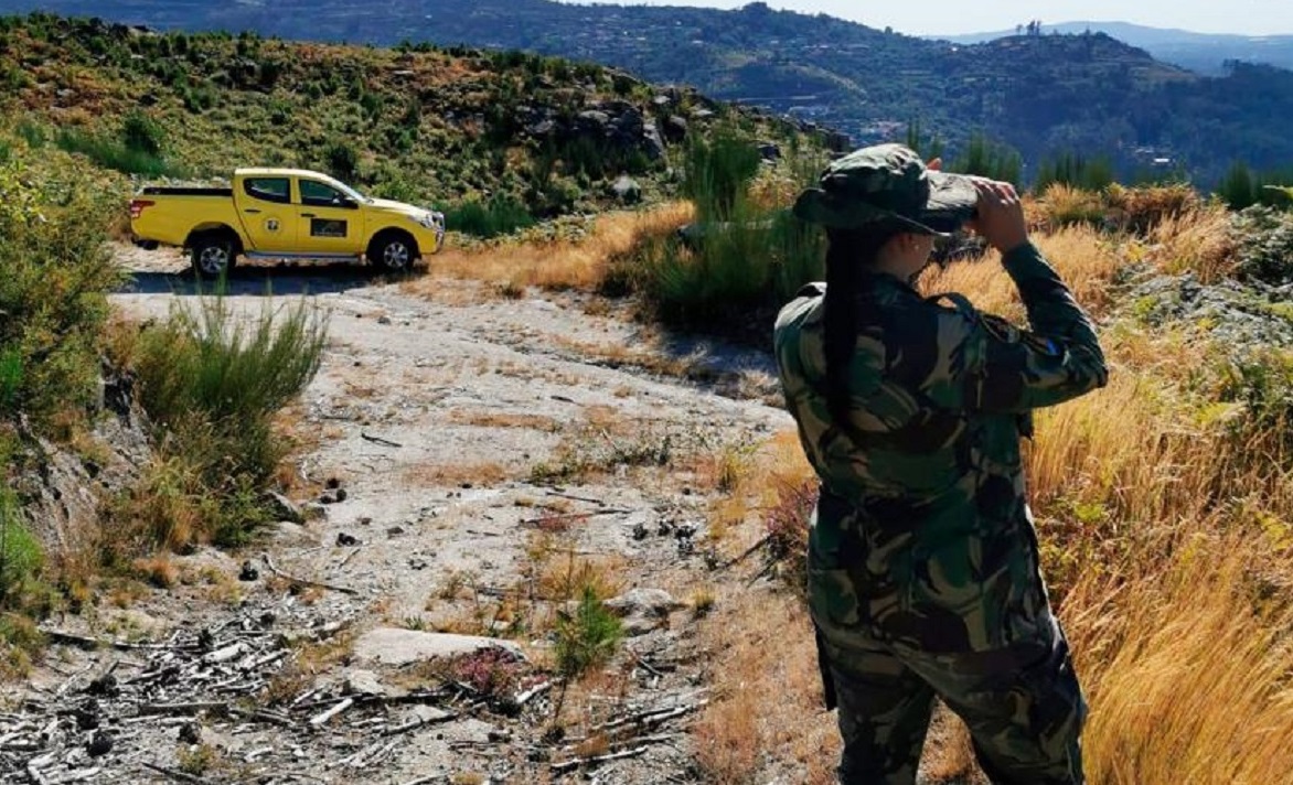 Militares vigiam Serra de Santa Luzia
