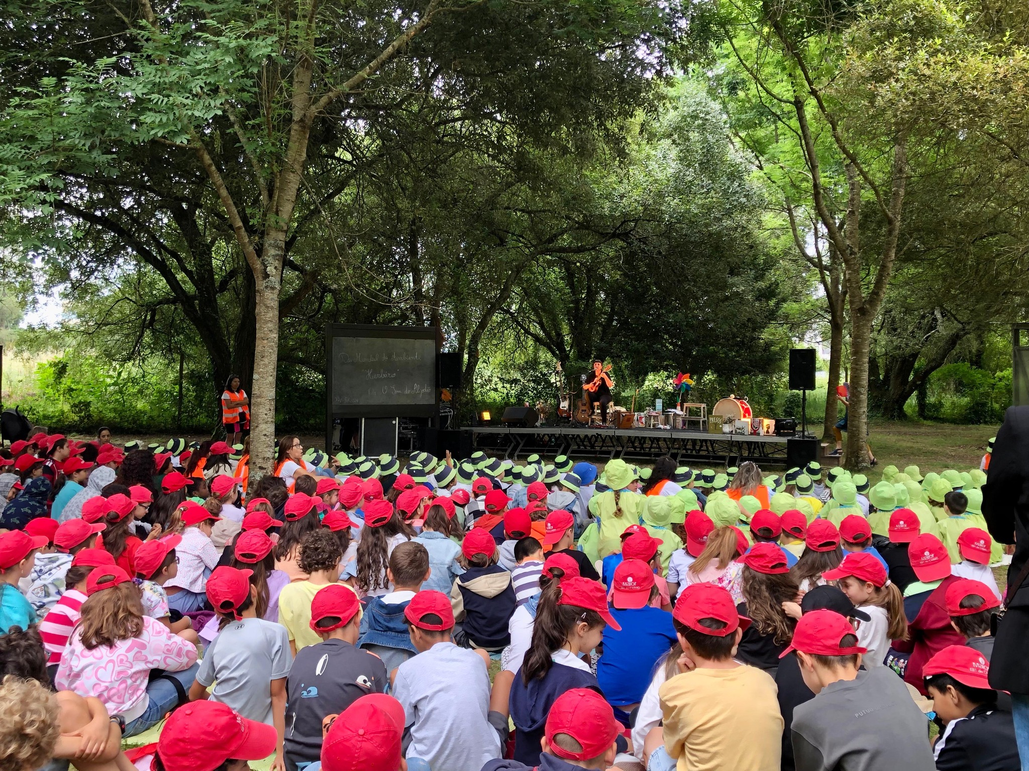 Este domingo! Há música e teatro no Parque Ecológico Urbano