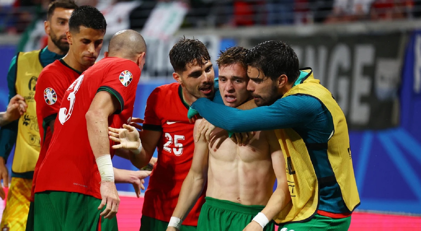 Portugal vence a Chéquia com Pedro Neto na jogada do segundo golo