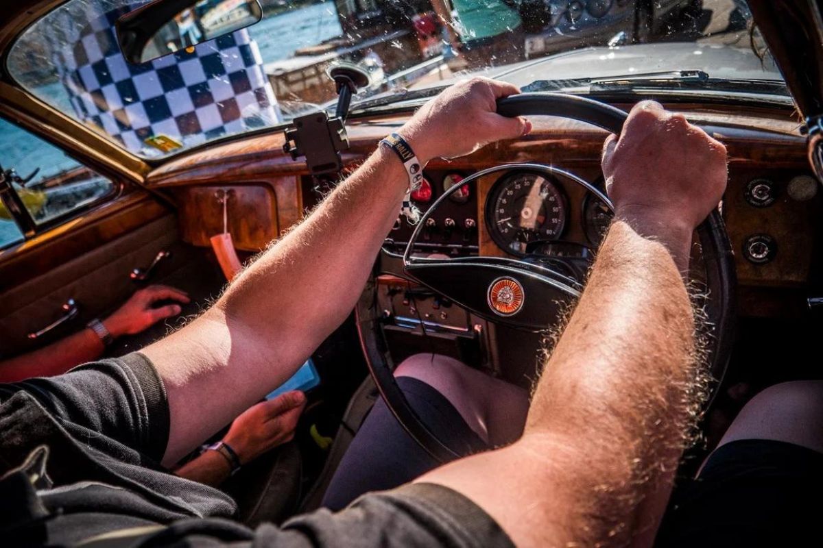 Este domingo! 4.º Encontro de Carros e Motos Antigas em Alvarães