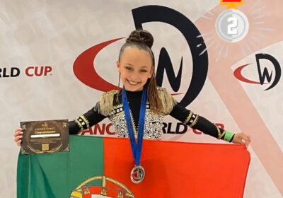 Bailarina da Flash Li Dance conquista medalha de prata no Dance World Cup