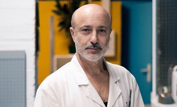 Viana inaugura exposição que homenageia artesão revelador analógico