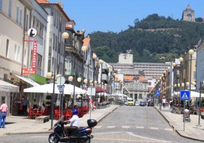 Viana: Avenida sem trânsito e viagens gratuitas no elevador de Santa Luzia