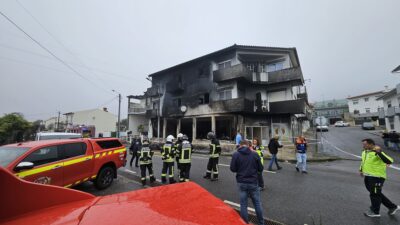 Funeral de dona de oficina de motas que ardeu em Viana marcado para sábado