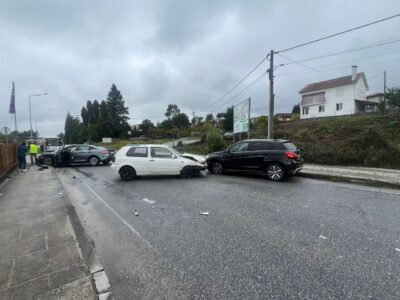 Colisão provoca três feridos em Ponte de Lima