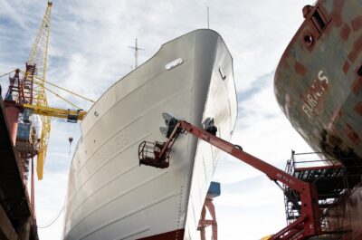 Divulgadas imagens dos trabalhos de manutenção do Navio Gil Eannes