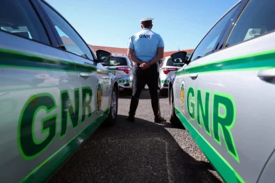 GNR detém em Viana traficante com dezenas de doses de droga