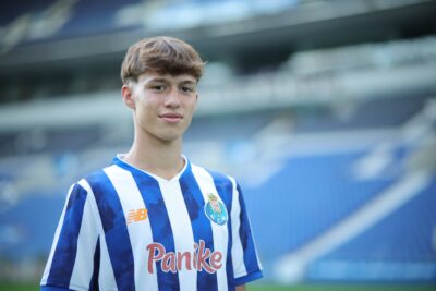 Jovem promessa de Cerveira assina contrato profissional com o FC Porto