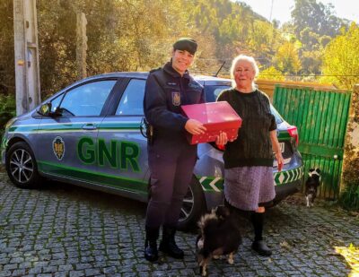 GNR de Viana entrega cabazes a idosos que vivem sozinhos ou isolados