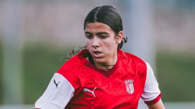 Jovem jogadora vianense titular na seleção nacional feminina sub-16