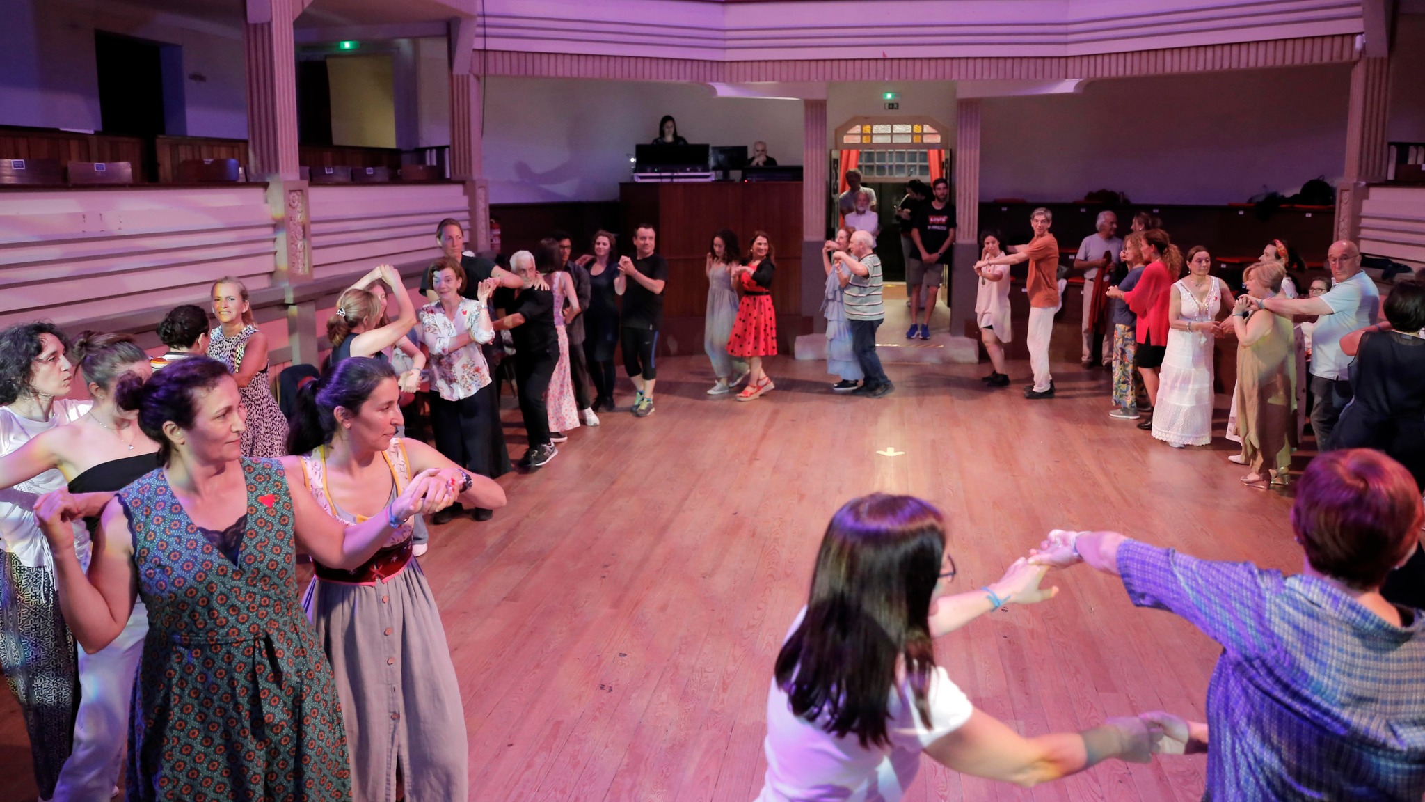 Este sábado! Festa da Dança no Casino Afifense