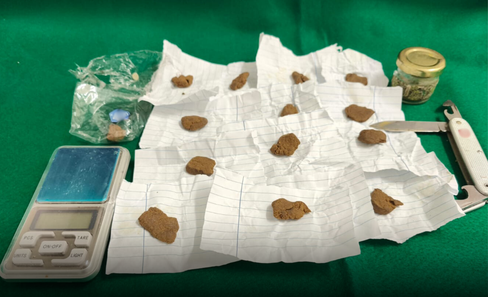 Jovem de 16 anos apanhado a vender droga junto a escola em Viana