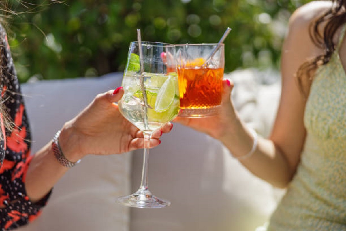 Este sábado! Viana celebra Dia Internacional da Mulher com oferta de “cocktail”