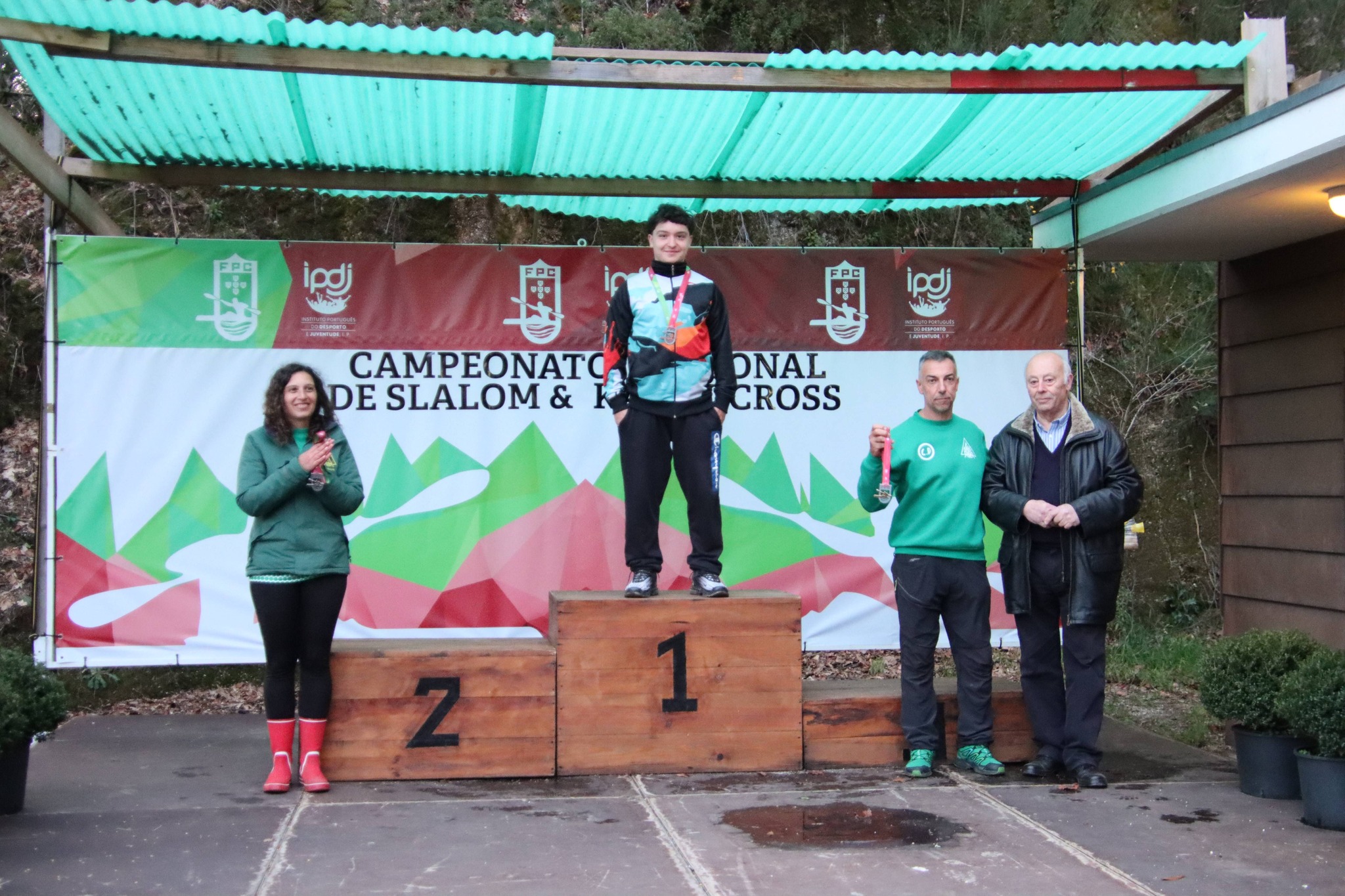 Darque Kayak Clube conquista 11 medalhas nacionais