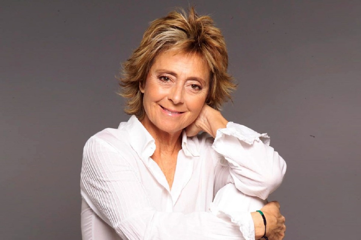 Ana Zanatti na “Noite de poesia e tertúlia” em Viana do Castelo