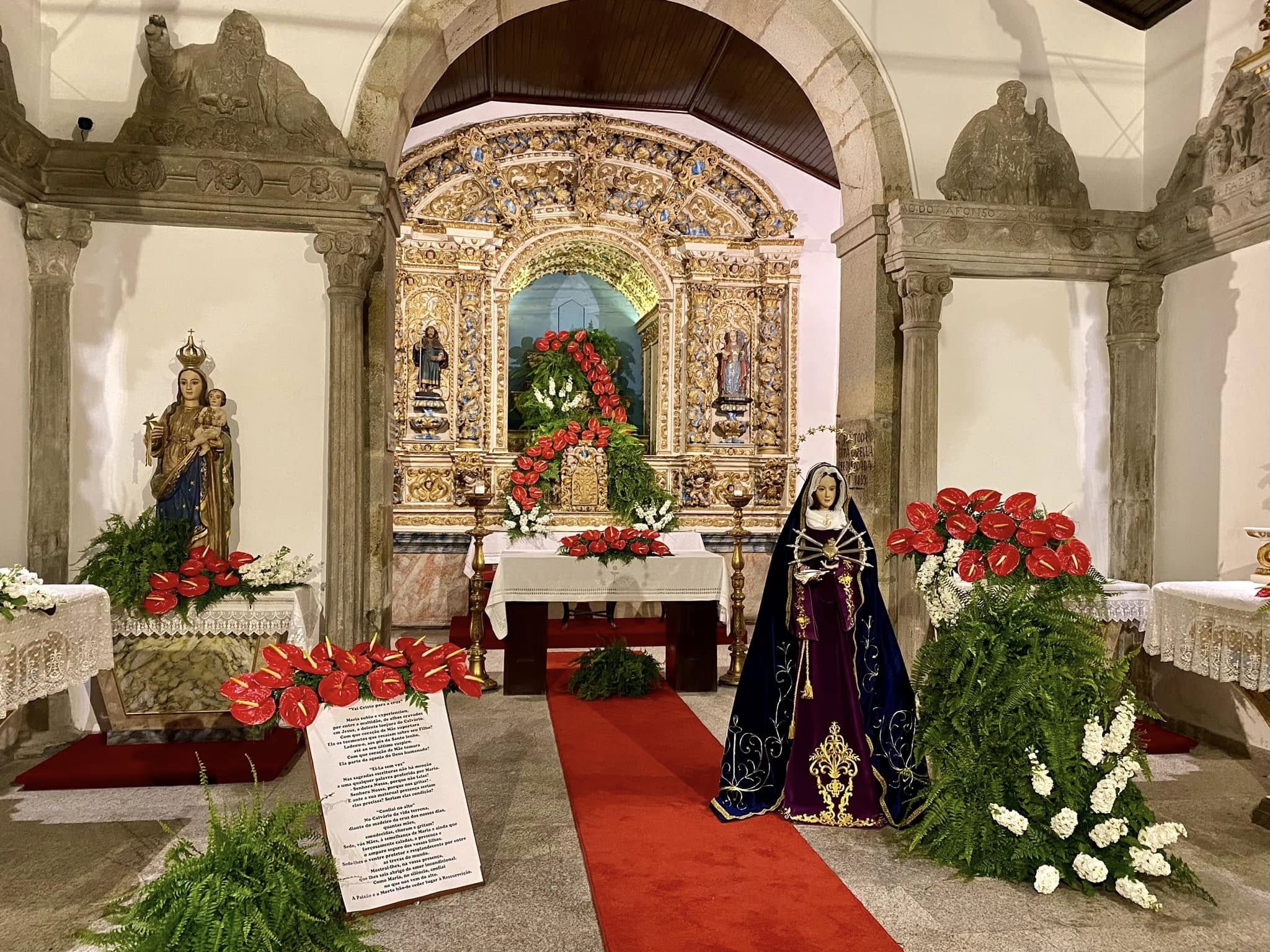 Tradicional visita às igrejas e capelas de Viana cumpre-se esta quinta-feira santa