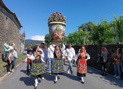 Viana: Aí está a Festa das Rosas de Vila Franca