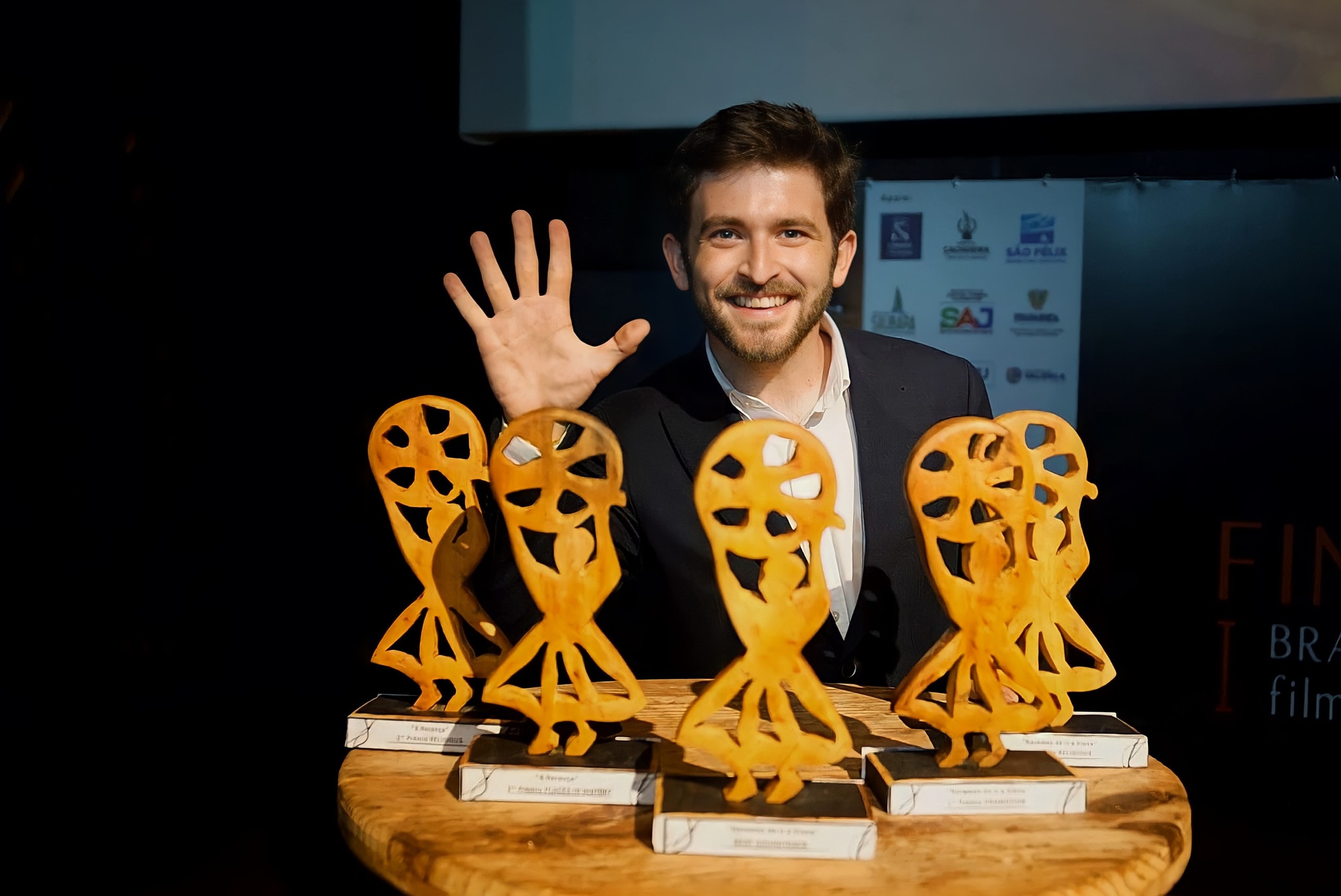 Flávio Cruz é o convidado do último EntardeCER