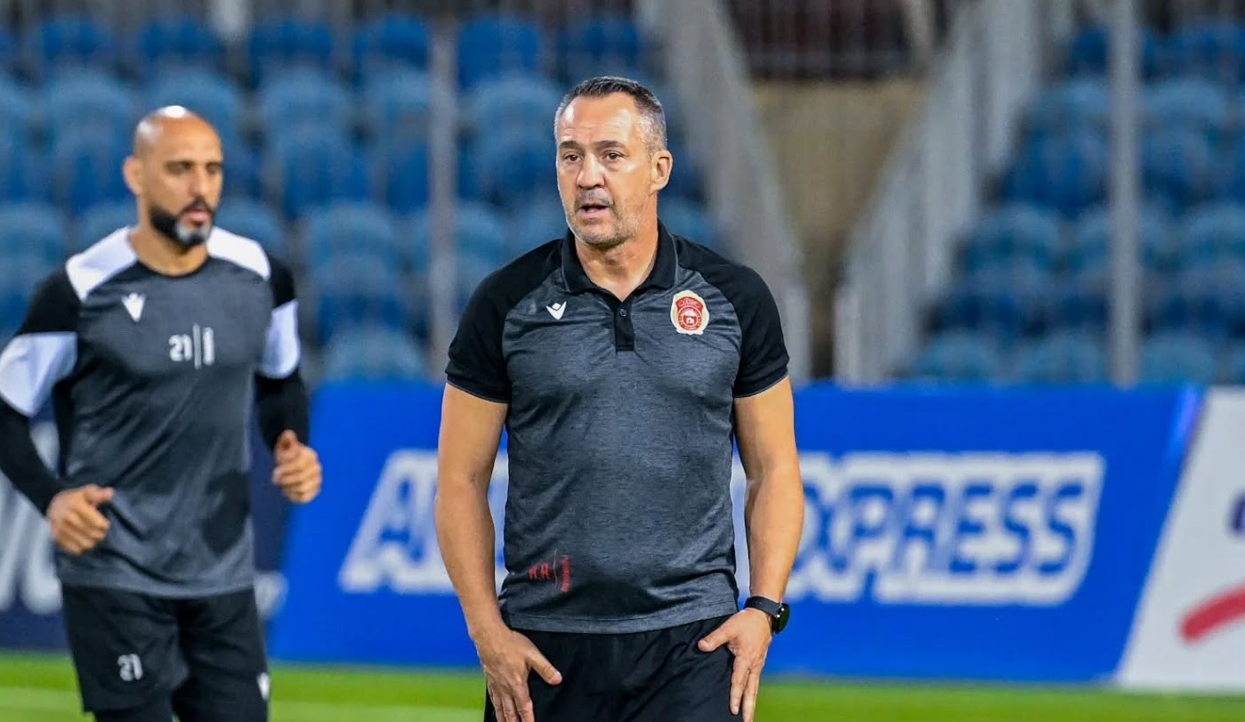Treinador vianense sagra-se campeão no Bahrain