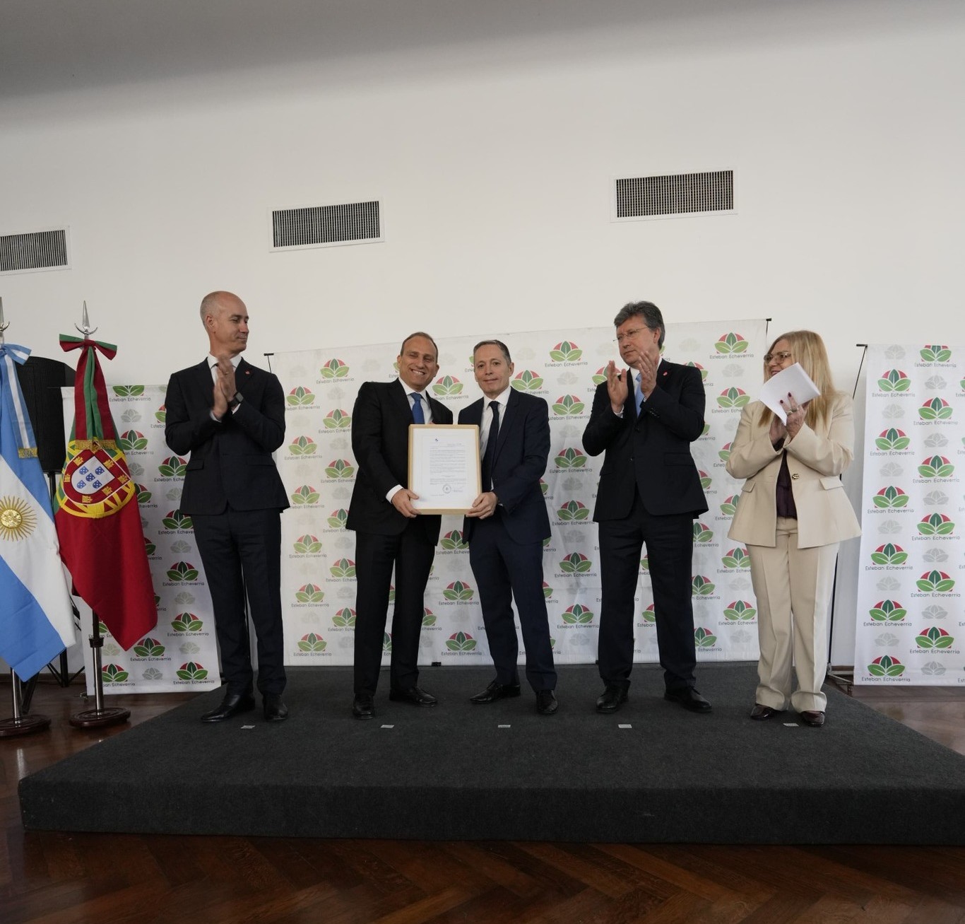 Viana do Castelo firma geminação com cidade argentina