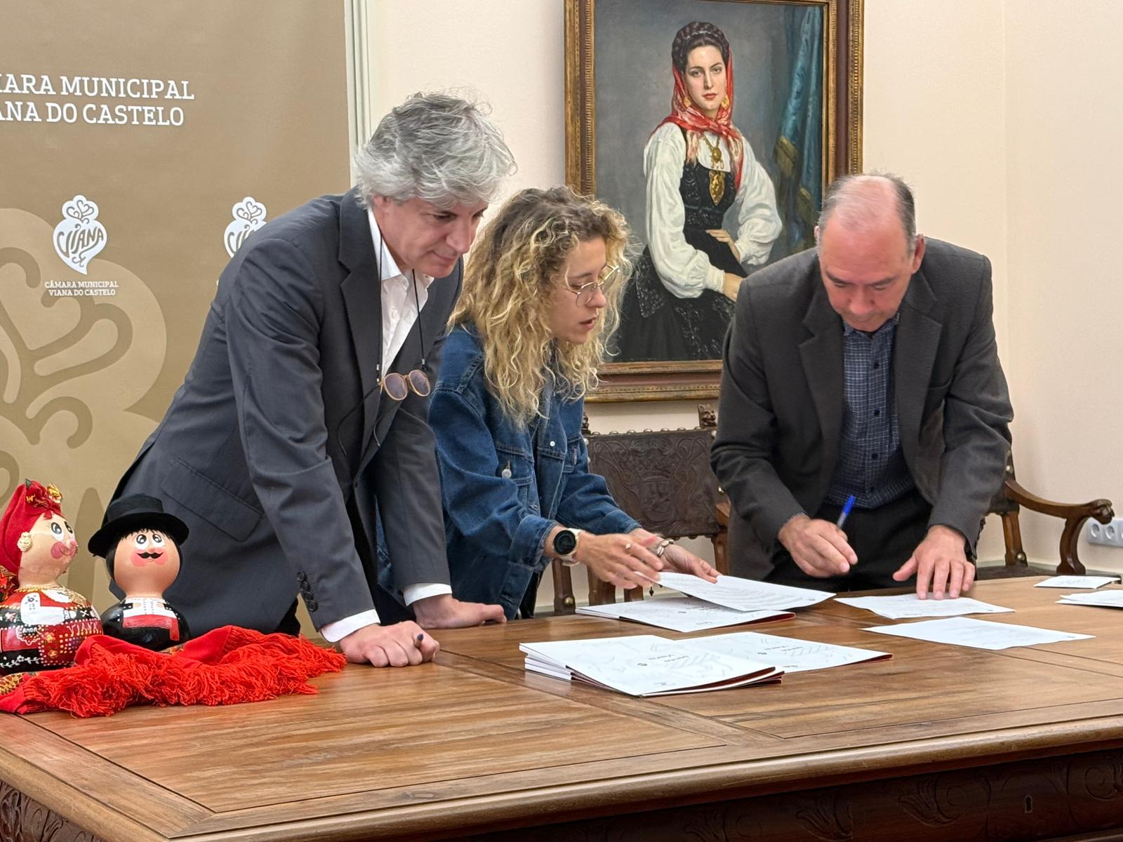 Viana assina protocolos para apoio de 214 mil euros a IPSS e instituições