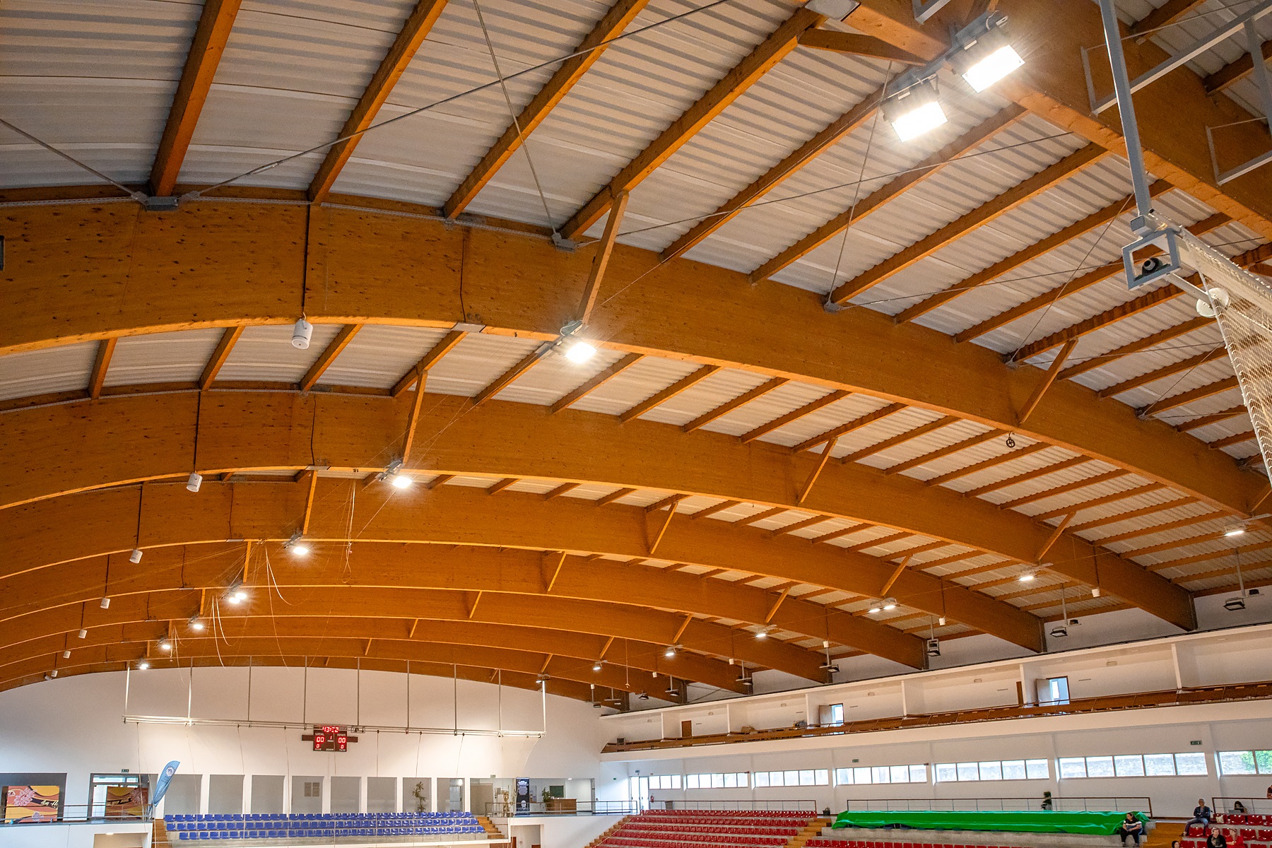 Caminha substitui iluminação do Pavilhão Municipal por luzes LED