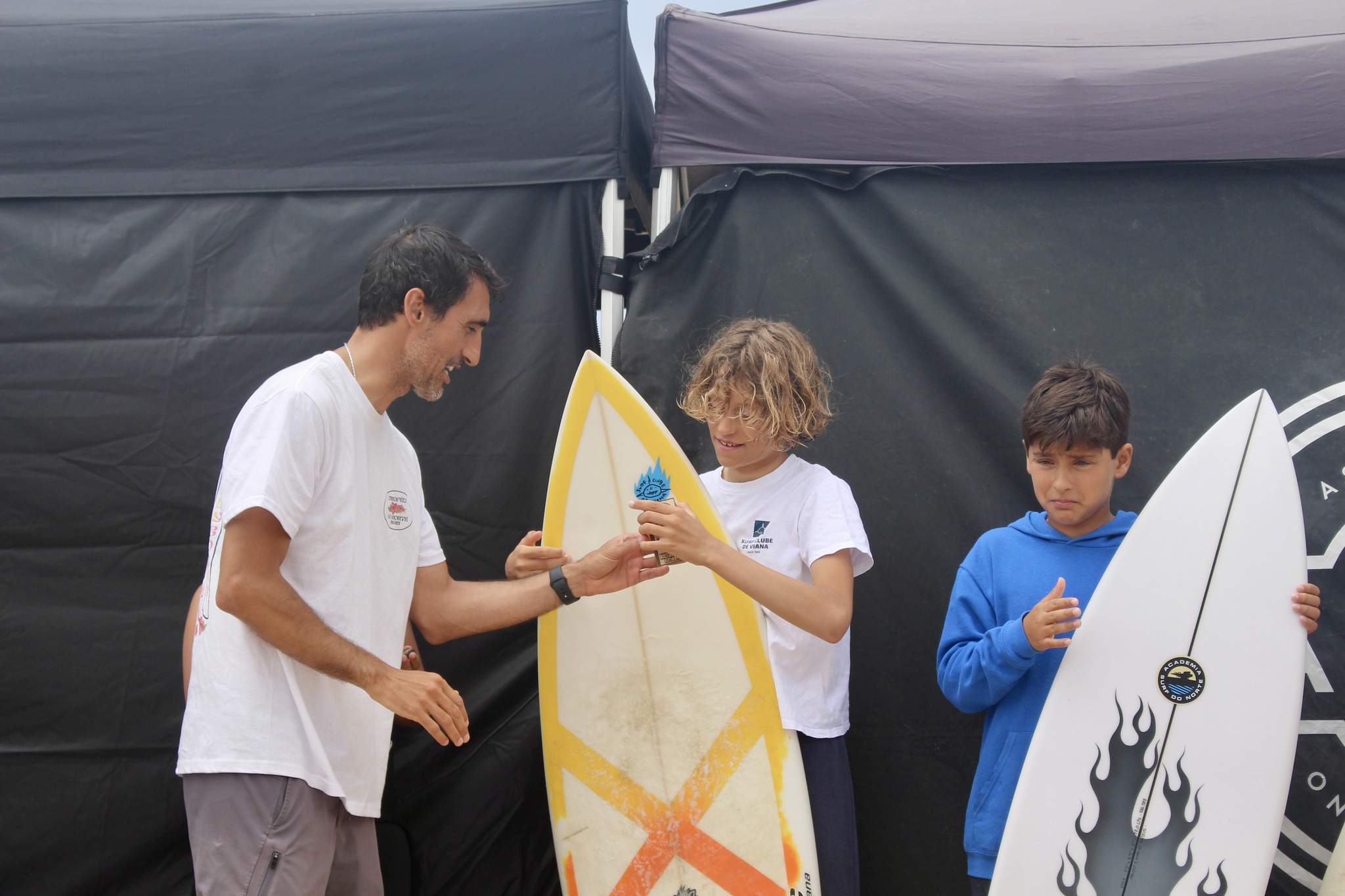 Jovem atleta do Surf Clube de Viana sagra-se vice-campeão da II Etapa Mini Groms