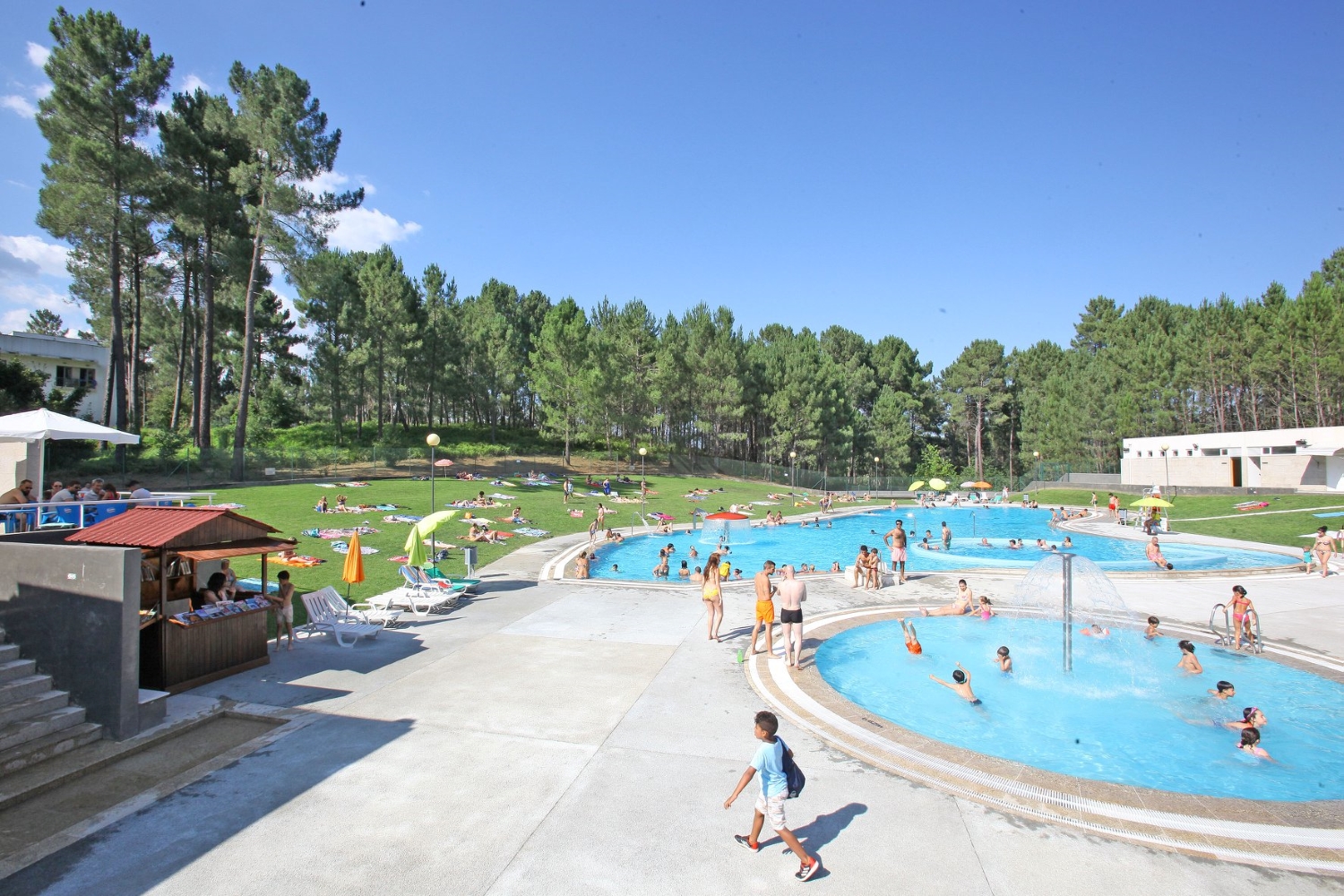 Piscinas exteriores do centro de Estágios de Melgaço reabrem esta terça-feira